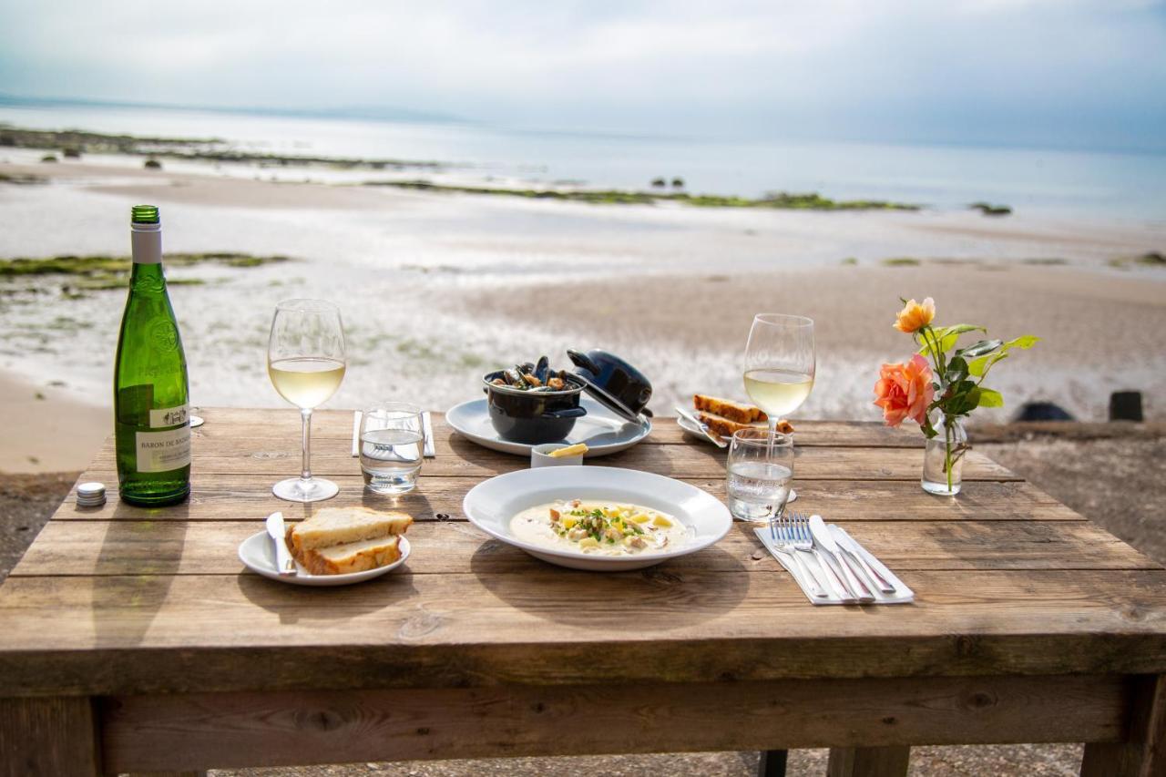 The Crusoe Hotel Lower Largo Bagian luar foto