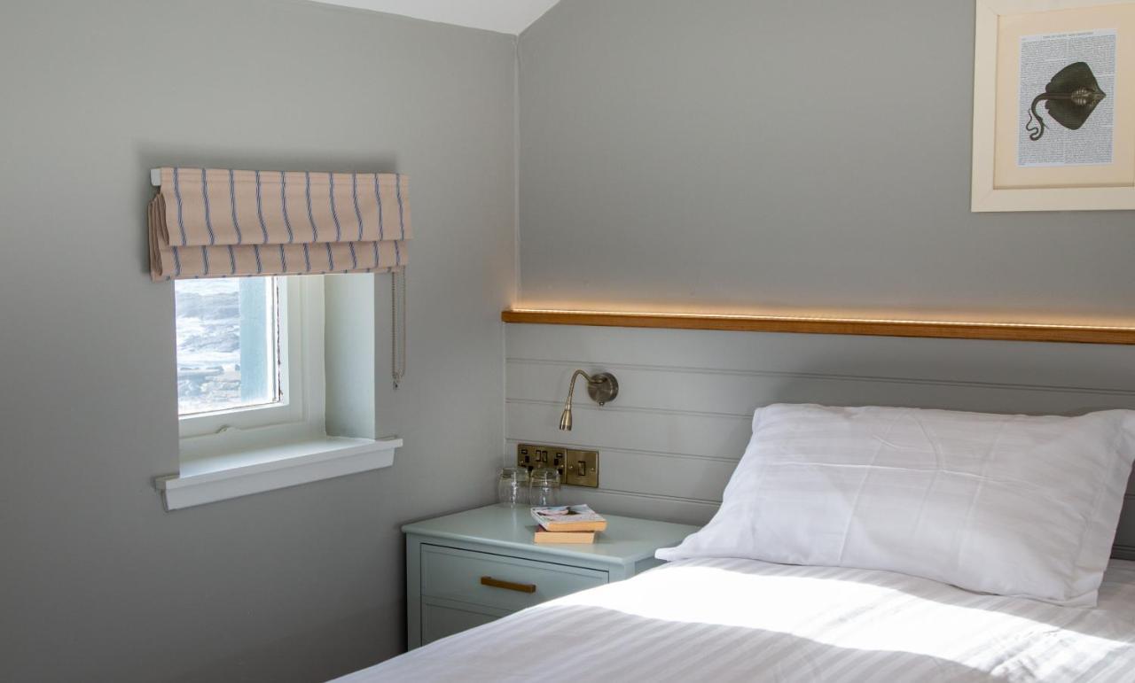 The Crusoe Hotel Lower Largo Bagian luar foto
